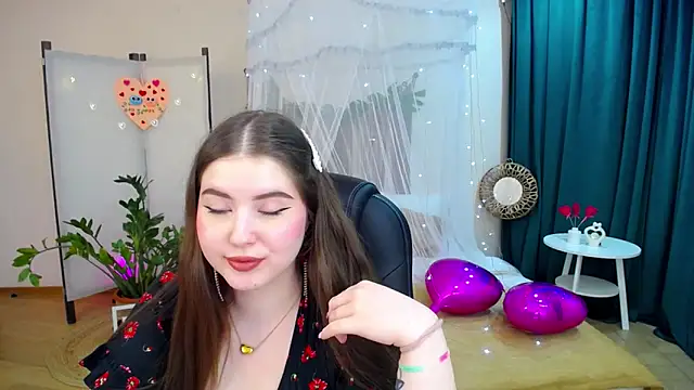 NicoleFoxery online show from February 15, 2025, 4:34 pm