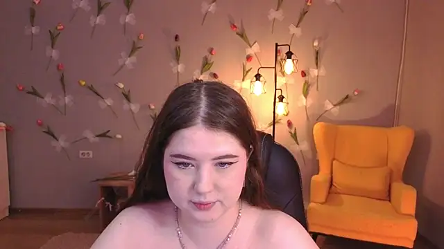 Snapshot of NicoleFoxery chatting on July 19, 2026, 6:22 pm NicoleFoxery online show from July 19, 2026, 6:22 pm
