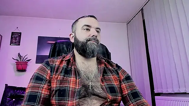 Snapshot of ChristophJules chatting on February 15, 2025, 12:37 am ChristophJules online show from February 15, 2025, 12:37 am