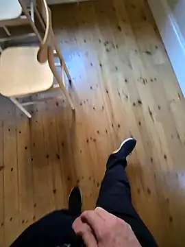 theSecretBallerino online show from November 21, 2025, 10:47 am