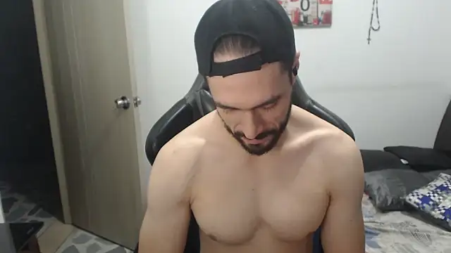 samuelgarcia  online show from November 11, 2025, 9:42 am