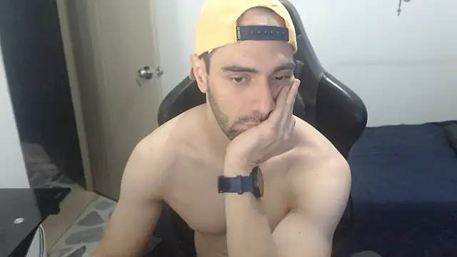 samuelgarcia  online show from January 6, 2026, 9:24 am