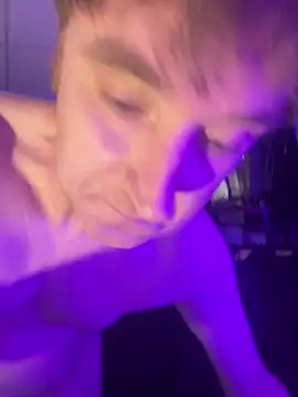 mirandamark2020 online show from April 24, 2026, 7:38 pm