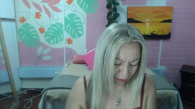 ZAMANTHA online show from April 16, 2026, 7:58 pm