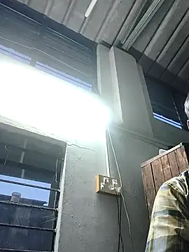 Snapshot of tz143143 chatting on January 13, 2026, 12:43 pm tz143143 online show from January 13, 2026, 12:43 pm