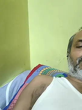 Snapshot of tz143143 chatting on January 14, 2026, 8:47 pm tz143143 online show from January 14, 2026, 8:47 pm