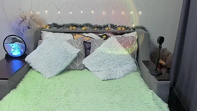 Yumi steve online show from December 15, 2025, 4:11 pm