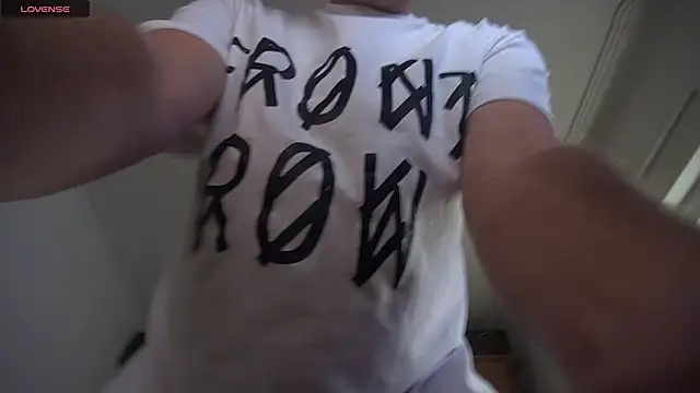 Snapshot of iliebetights chatting on January 15, 2026, 12:43 pm iliebetights online show from January 15, 2026, 12:43 pm