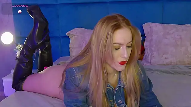 RockQueen A online show from March 20, 2025, 5:36 pm