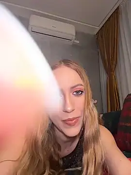 RockQueen A online show from December 20, 2025, 5:58 am