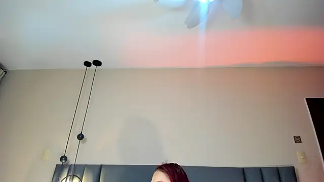 JupiteFox online show from April 16, 2026, 12:44 am