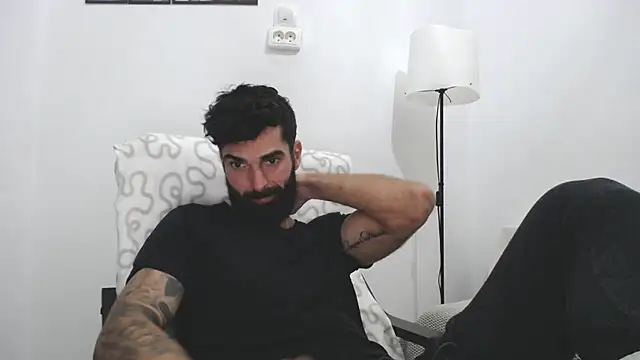 Snapshot of Verycutex chatting on March 4, 2025, 6:39 pm Verycutex online show from March 4, 2025, 6:39 pm