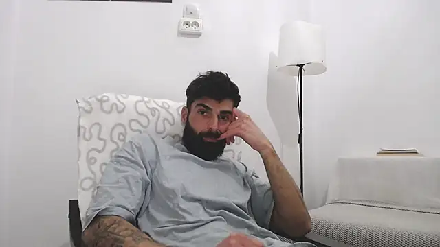 Snapshot of Verycutex chatting on March 7, 2025, 8:55 pm Verycutex online show from March 7, 2025, 8:55 pm