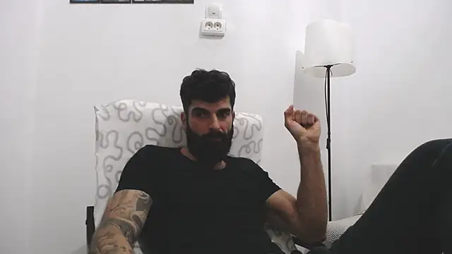 Snapshot of Verycutex chatting on March 10, 2025, 6:23 pm Verycutex online show from March 10, 2025, 6:23 pm