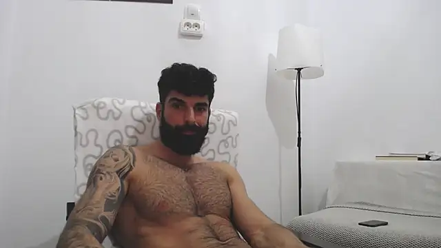 Snapshot of Verycutex chatting on March 12, 2025, 6:33 pm Verycutex online show from March 12, 2025, 6:33 pm