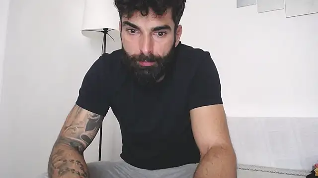 Snapshot of Verycutex chatting on March 14, 2025, 8:32 am Verycutex online show from March 14, 2025, 8:32 am