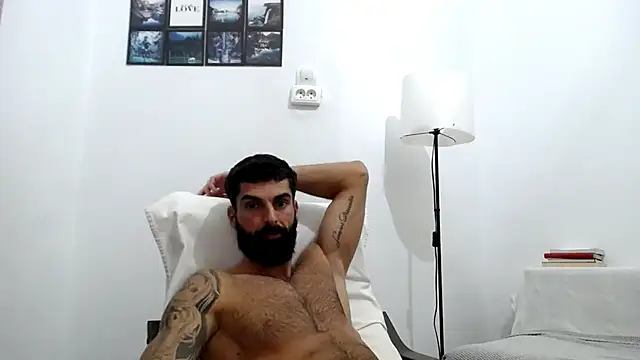 Snapshot of Verycutex chatting on October 23, 2025, 6:06 pm Verycutex online show from October 23, 2025, 6:06 pm