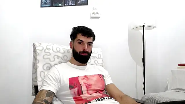 Snapshot of Verycutex chatting on November 27, 2025, 6:59 am Verycutex online show from November 27, 2025, 6:59 am