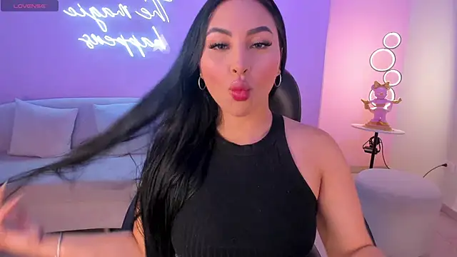 MiaRoberts1 online show from October 25, 2025, 12:34 pm