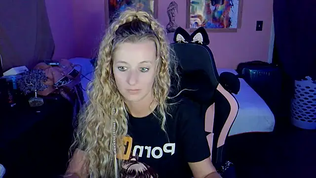 AsiaGoesPro online show from December 19, 2025, 8:43 am