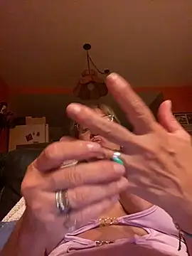 Snapshot of camelia3 chatting on February 9, 2025, 11:04 pm camelia3 online show from February 9, 2025, 11:04 pm