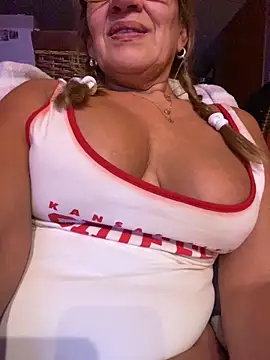 Snapshot of camelia3 chatting on March 8, 2025, 10:02 pm camelia3 online show from March 8, 2025, 10:02 pm