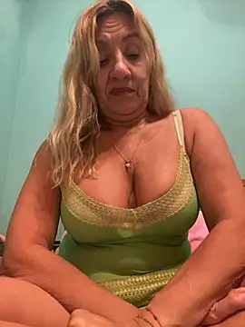 Snapshot of camelia3 chatting on September 12, 2025, 11:48 pm camelia3 online show from September 12, 2025, 11:48 pm