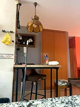 camelia3 online show from November 4, 2025, 1:43 pm