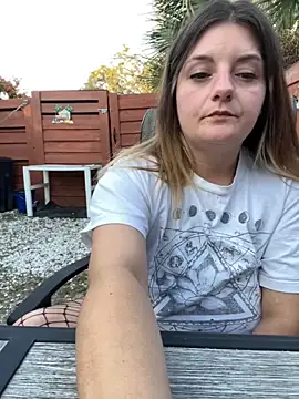 magicsparkles online show from November 4, 2025, 10:09 pm