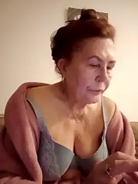 Hottie-Mom online show from February 12, 2026, 8:59 pm