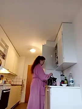 Hottie-Mom online show from March 11, 2026, 8:20 am