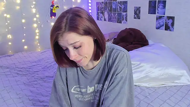 YunaPeace online show from February 6, 2025, 7:29 pm