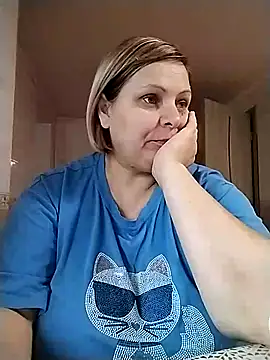 EvaCristal online show from December 16, 2025, 7:46 am