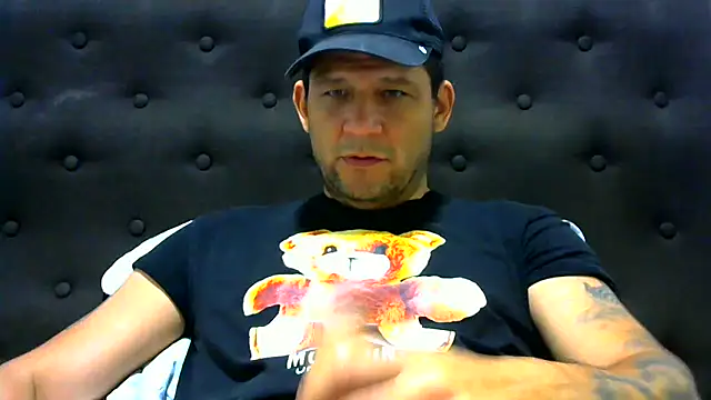 altenori112 online show from February 4, 2025, 11:16 pm