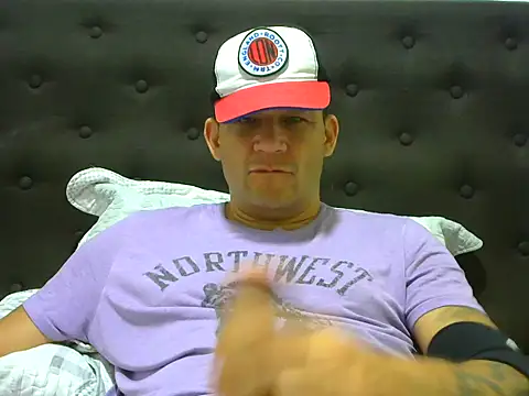 altenori112 online show from February 17, 2025, 6:31 am