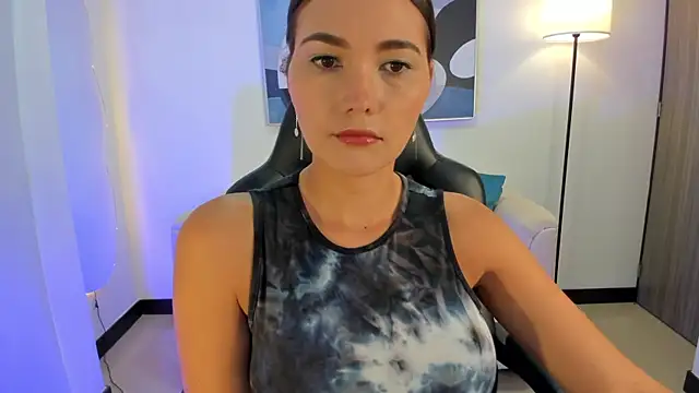 SaraParker  online show from September 25, 2025, 3:38 pm