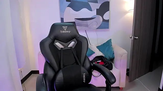 SaraParker  online show from November 27, 2025, 8:11 pm