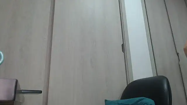Snapshot of fisting_room chatting on July 4, 2026, 3:29 pm fisting room online show from July 4, 2026, 3:29 pm