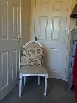 Emily English57 online show from January 9, 2025, 2:40 pm