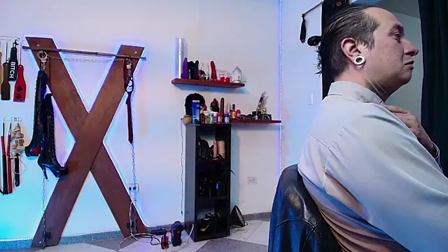 boy n girl online show from February 15, 2025, 9:05 am