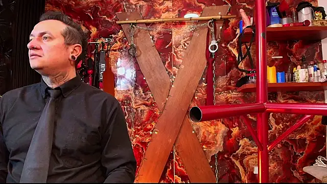 boy n girl online show from February 13, 2026, 10:11 am