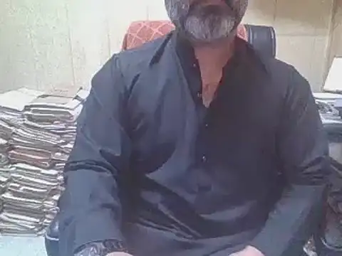 hairymaster95 online show from October 17, 2025, 3:42 am