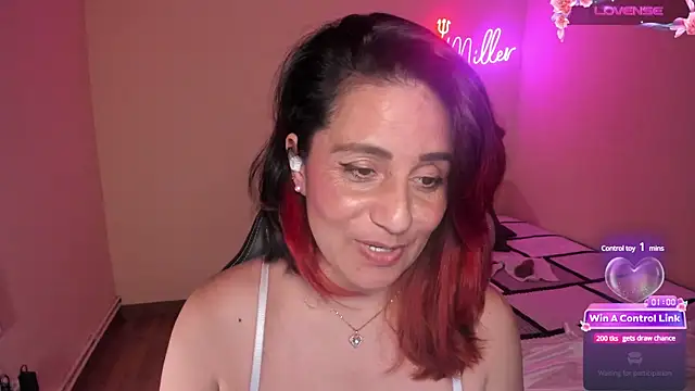 stefany miller77 online show from February 24, 2025, 3:31 pm