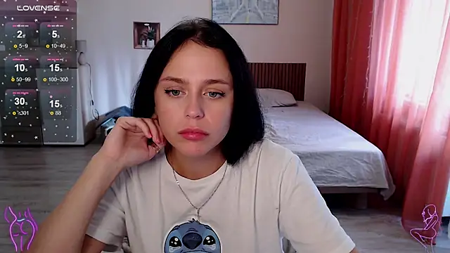 Megan Nilson online show from October 12, 2025, 7:18 am