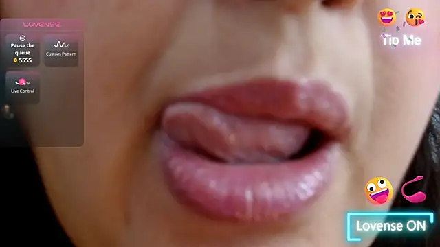 Snapshot of Kerly_Doll chatting on February 1, 2025, 7:23 pm Kerly Doll online show from February 1, 2025, 7:23 pm