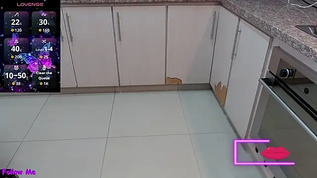 Snapshot of Kerly_Doll chatting on October 1, 2025, 12:11 pm Kerly Doll online show from October 1, 2025, 12:11 pm