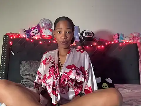 Snapshot of Cum2Charm chatting on October 17, 2025, 10:18 am Cum2Charm online show from October 17, 2025, 10:18 am