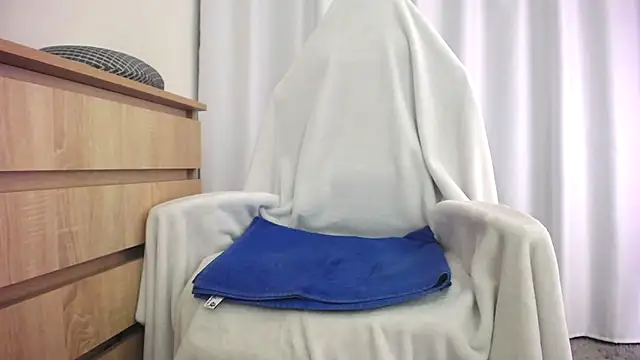 faceless  online show from January 22, 2025, 2:03 pm