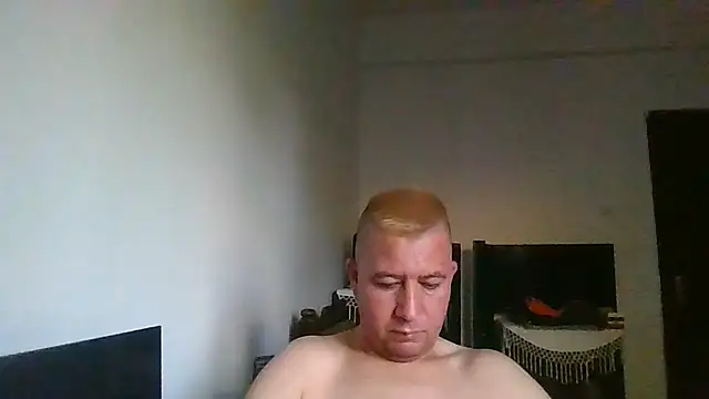 KingoftheNorth2021 online show from April 20, 2026, 3:26 pm