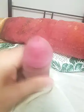 Ummfuss1 online show from April 15, 2026, 2:02 pm